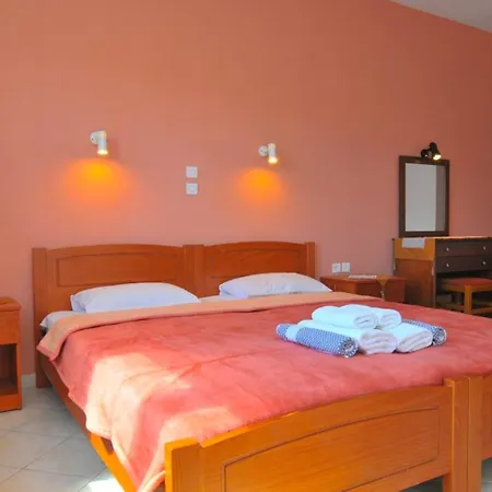 Room In Studio - Hotel Georgia - Furnished Room Near Golden Beach In Thassos Island 招待所 克里斯阿穆迪亚
